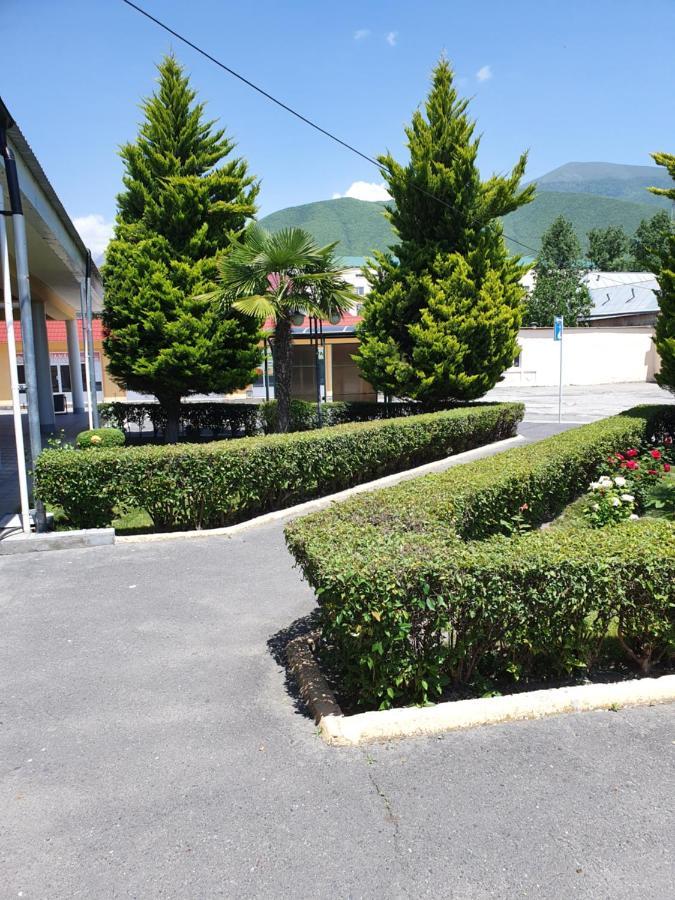 Sheki Avtovagzal Motel Eksteriør bilde